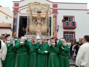 Arranca la Semana Santa en Benalmádena con un intenso Domingo de Ramos