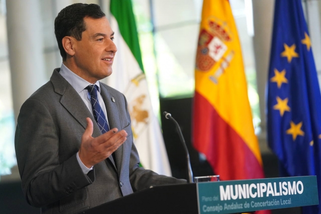 Moreno apuesta por que la Junta y los Ayuntamientos sean aliados en la búsqueda de soluciones y tengan una colaboración fluida y leal