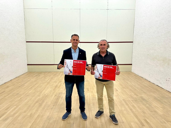 Las pistas de squash del Complejo Elola de Fuengirola albergar&aacute;n clases gratuitas de este deporte para mujeres todos los jueves