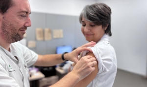 Casi 47.000 andaluces se vacunan de la gripe durante la primera jornada sin cita
