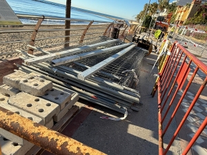 El Ayuntamiento de Benalm&aacute;dena inicia las obras para crear nuevas zonas de sombra en el paseo mar&iacute;timo, que sustituir&aacute;n a las antiguas p&eacute;rgolas demolidas hace siete a&ntilde;os