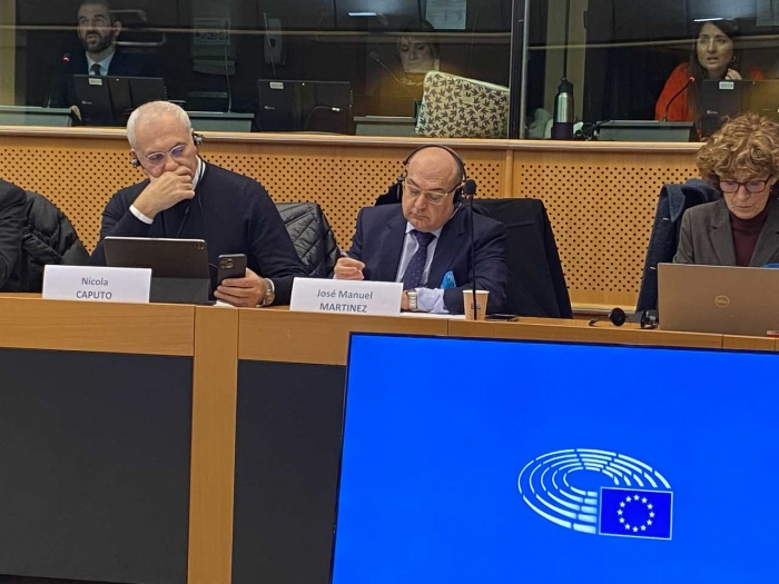 La Junta de Andalucía lleva a Bruselas sus peticiones sobre la pesca y el marisqueo