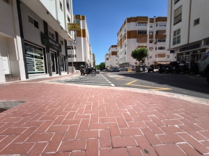 Avanzan con paso firme las obras en Avenida Gamonal con la implementaci&oacute;n de mejoras en alumbrado, mobiliario y jardiner&iacute;a
