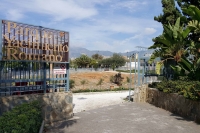 Estepona instala una treintena de aparcabicicletas en los centros educativos de la ciudad